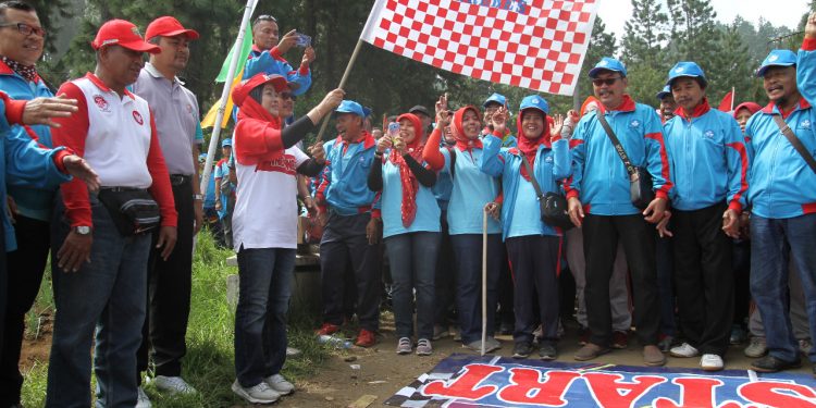 Bupati , Ajak Anak – Anak Mencintai Alam