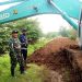 Dihari yang ke Tiga Pihak BBWC 005 Cimanuk – Cisanggarung Lakukan Penambalan Sekaligus Peninggian Tanggul
