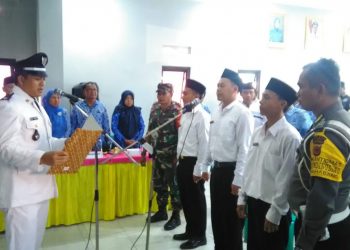 Kuwu Desa Leuwidinding Lantik Tiga Perangkat Desa Baru