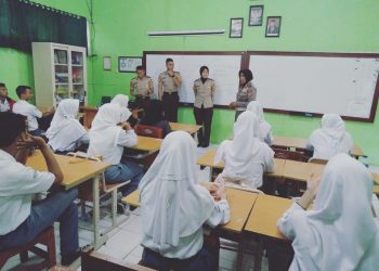 Taruna Akpol 51 , Meriahkan Police Goes To School Sat Lantas Polres Cirebon Kota