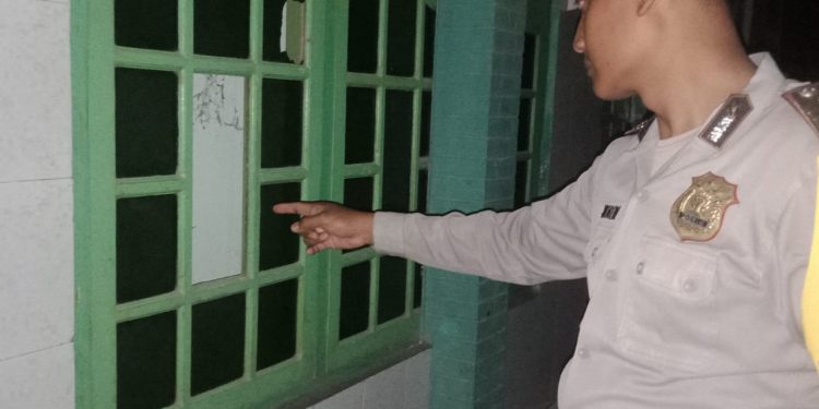 Polsek Kapetakan Selidiki Keributan Hingga Sebagkan Rumah Warga Rusak