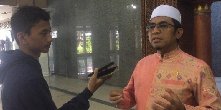 Cegah Penyebaran Virus Corona, Masjid Raya At Taqwa Gulung Karpet