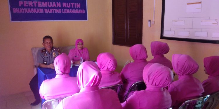 Eratkan Kekeluargaan, Bhayangkari Ranting Lemahabang Gelar Pertemuan Rutin