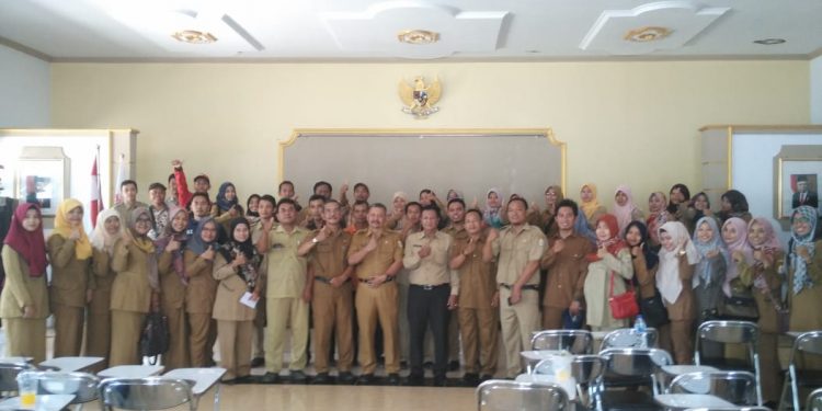 Kadisdik Kabupaten Cirebon Mendadak Bertemu Dengan Guru Honorer Sekecamatan Arjawinangun