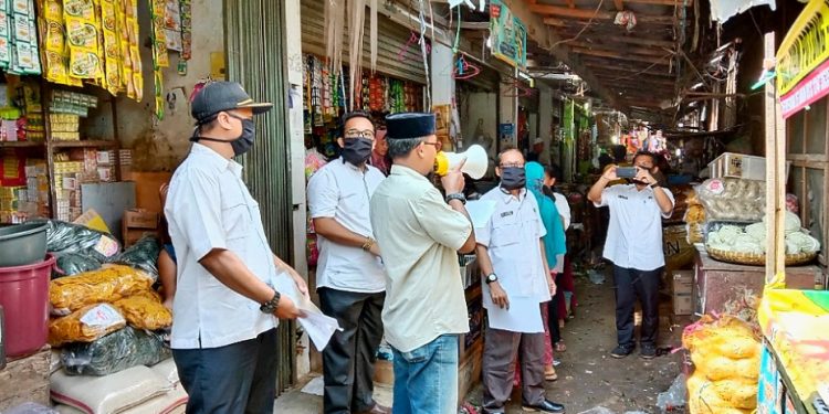 Tindaklanjuti Edaran Bupati Cirebon, Pemdes Lemahabang Kulon Berlakukan Pembatasan Waktu Operasional Pasar Tradisional