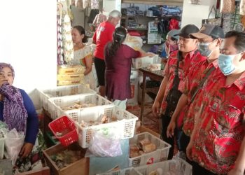 Pengelola Pasar Cipeujeuh Wetan Berlakukan Waktu Operasional Pedagang Sesuai Surat Edaran Bupati