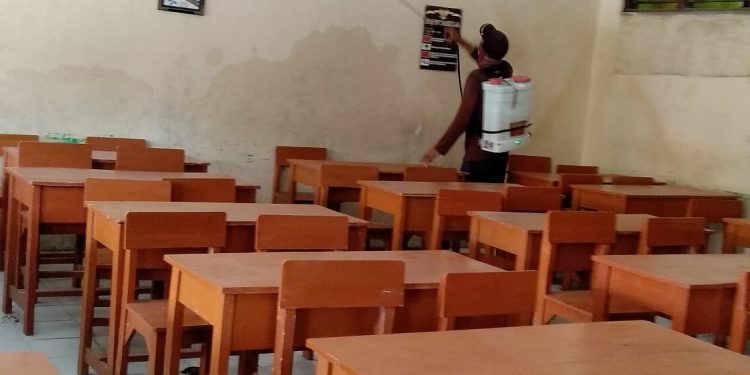 SDN 3 ARJAWINANGUN ANTISIPASI COVID-19