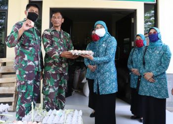 Dapur Umum Kodim 0620, Bantu Penuhi Makanan Warga Terdampak Covid 19 di Kab Cirebon