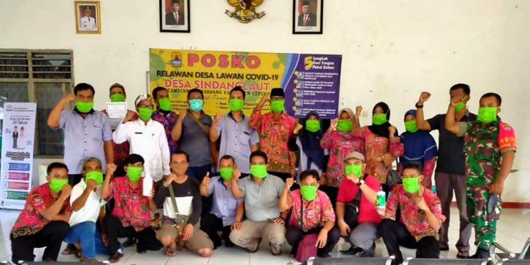 Cegah Penyebaran Covid-19, Pemerintah Desa Sindanglaut Segera Bangun Posko Dan Lakukan Penyemprotan Desinfektan