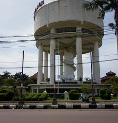 Terkait Pemilihan Kandidat Dirut PDAM Kota Cirebon Diduga Penuh Unsur Kolusi Dan Nepotisme