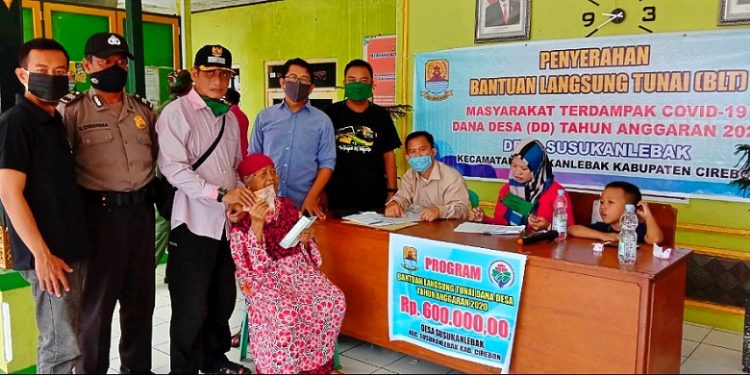 Cair Dana Desa Tahap 1, Pemdes Susukanlebak Serahkan BLT Untuk 125 KK