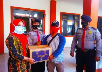 Pelaku Usaha Pariwisata Terdampak Covid-19 Terima Bantuan