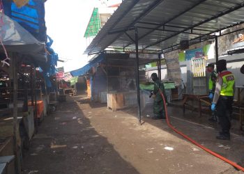Pasar Sumber Kab.Cirebon Dismprot Desinfektan