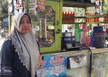 Jeritan Rumini Pedagang di Lingkungan Pemkab Cirebon Meminta Pintu Gerbang GOR Dibuka Kembali