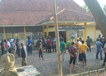 Kisruh Partai Golkar Indramayu Kubu Daniel, Dobrak Kantor  DPD