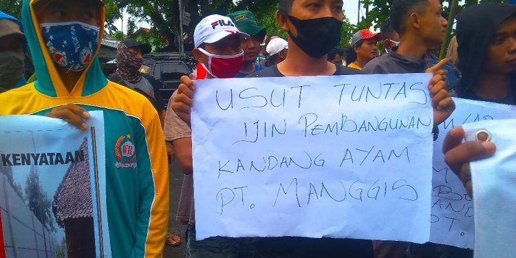 Aksi Demo Warga Tanjungkerta Tolak Perusahaan Ternak