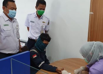 Sinergi BUMN, KAI dan Rajawali Nusindo Hadirkan Layanan Rapid Test di Stasiun Cirebon
