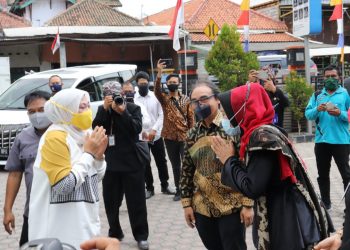 Bupati Lindungi PMI Asal Brebes dengan LTSA