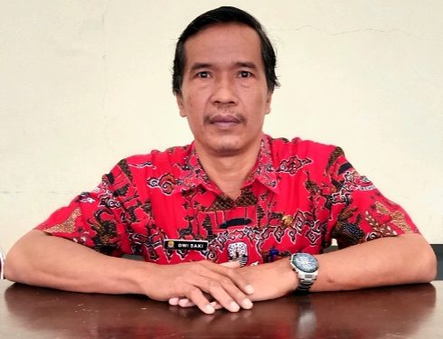 Cair Bantuan Gubernur, Pemdes Picungpugur Lanjutkan Pembangunan Kantor Balai Desa