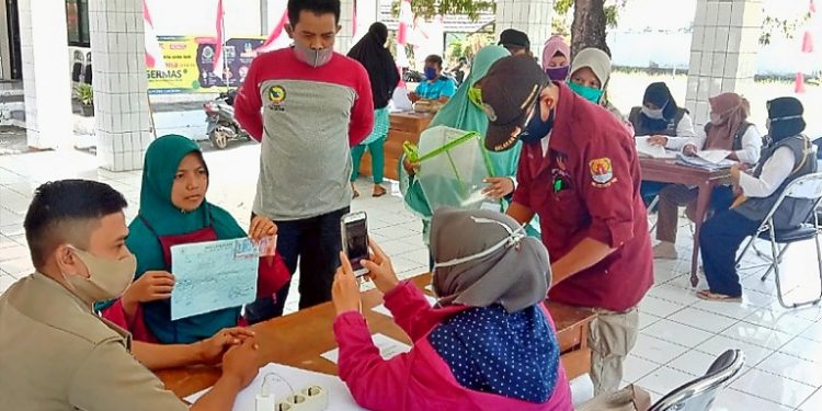 Ribuan Warga Di Kecamatan Susukanlebak Terima BST Kemensos Tahap Ke Empat dan Tahap Kelima