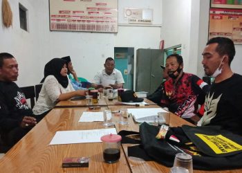 Songsong HUT Kemerdekaan RI Ke 75, Karang Taruna Kian Santang Desa Jungjang Persiapkan Turnamen Badminton Karang Taruna Cup Ke 1 Tahun 2020