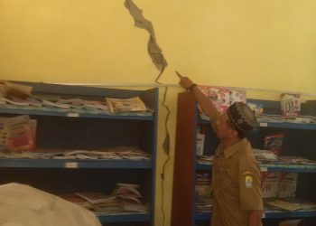 KONDISINYA MEMPRIHATINKAN, GEDUNG PERPUSTAKAAN SDN 6 ARJAWINANGUN BUTUH PERHATIAN DISDIK KABUPATEN CIREBON