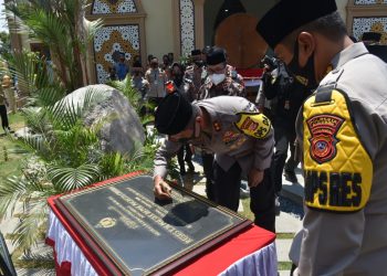 Kapolda Jabar Resmikan Masjid Jami Syarif Hidayatullah Aspol Kaliwadas Cirebon