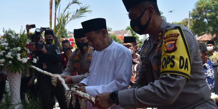 Habib Luthfi Berikan Nama Masjid Jami Syarif Hidayatullah Aspol Kaliwadas.