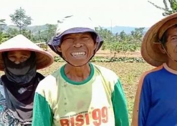 Persiapan Upacara Pembukaan TMMD, TNI Bangun MCK di Lapangan Desa Kalinusu