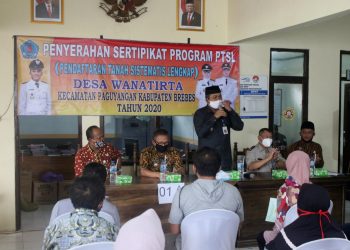 Senyum Ceria Diwarnai Pembagian 1200 Sertifikat Tanah PTSL