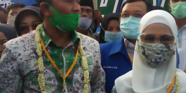 Sholawat Komitmen Membangun Indramayu Lebih Baik Lagi -Sholawat Naik Kontainer ke KPU-