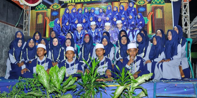 LPTHQ  AS – SYIFA  Lakukan  Khotmil Qur’an , dan Santunan  Yatim Piatu