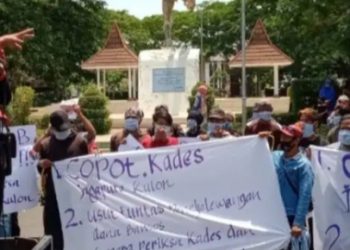 Warga Minta Keadilan, Tuntut Oknum Kuwu Dinonaktifkan Diduga Potong Uang Bst Kemensos Dan Blt Dd, Membodohi Warga