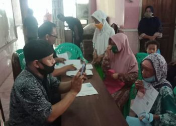 UPAYA CEGAH PENYEBARAN VIRUS COVID-19, KESELAMATAN LEBIH UTAMA, PENYALURAN BST KEMENSOS RI DILAKSANAKAN DIDESA