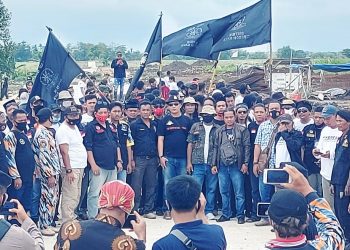 Gruduk PT Taekwang Global Indonesia, Ratusan Massa Tuntut Kegiatan Proyek Di Hentikan