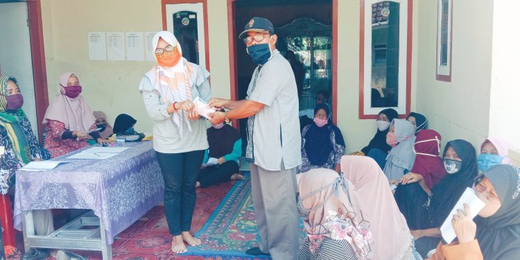 Pemdes Susukantonggoh Gelar BLT DD Tahap Lima dan Enam