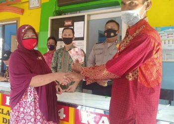Tidak Ada Potongan Serupiahpun, Pemdes Jungjang Bagikan BLT-DD Tahap II Priode 4,5 Dan 6, Rp.300 Ribu/KPM