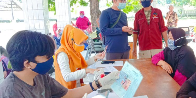 109 RTS di Desa Susukantonggoh Terima Kucuran Program BST Kemensos Periode 9