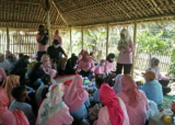 Libur Kampanye Sehari, Cawabub Ratnawati Ajak Anak Yatim Jalan-jalan