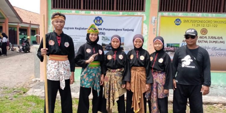 Siswa SMK Pusponegoro Tanjung Raih Tropi Terbaik 1 Seni Bela Diri