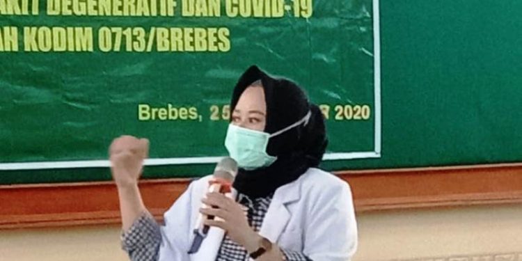 Edukasi Penyakit Degeneratif Hipertensi dan Covid-19 Kepada TNI Brebes