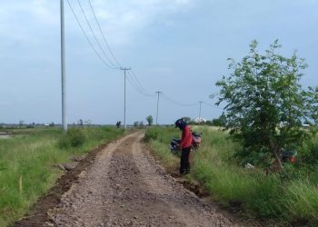 Petani Garam Minta Akses Jalan di Cor