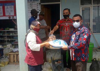TKSK, TIKOR, KUWU DAN BABINSA MONITORING PENYALURAN BPNT E- WARUNG IBU HINDUN DESA LUNGBENDA DAN E- WARUNG BERKAH DESA PEGAGAN