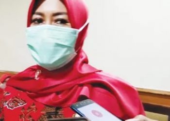 KADINKES KABUPATEN CIREBON MINTA KEPADA SEMUA PIHAK YANG MERASA PERNAH KONTAK 14 HARI KEBELAKANG DENGAN BUPATI CIREBON UNTUK BISA MENJALANI SWAB TEST