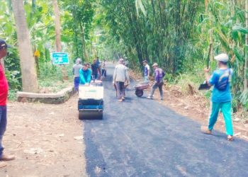Gelar Hotmix, Pemdes Sampih Tuntaskan BanProv 2020