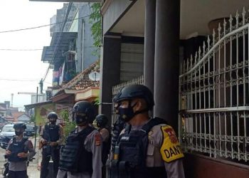 BRIMOB JABAR LAKSANAKAN PATROLI HARKAMTIBMAS DI TEMPAT IBADAH ANTISIPASI GANGGUAN KAMTIBMAS NATAL DAN TAHUN BARU