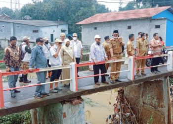 Anggota DPR RI Dedi Wahidi Tinjau Lokasi Banjir Desa Tuk Karangsuwung