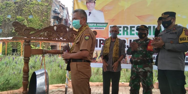 Pemkab Indramayu Uji Coba Air Terjun Buatan Bojongsari