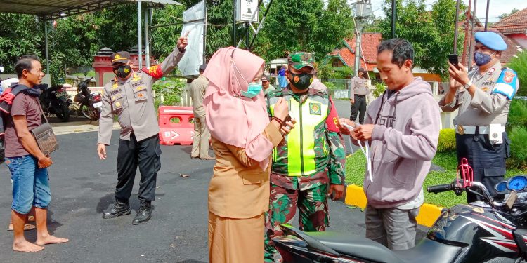 Berlakukan PPKM, Satgas Covid-19 Kecamatan Sedong Gencar Operasi Yustisi