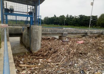 Bendungan Bojongsari Terjadi Penumpukan Sampah